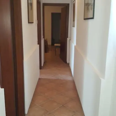 Casa Curti 1 *