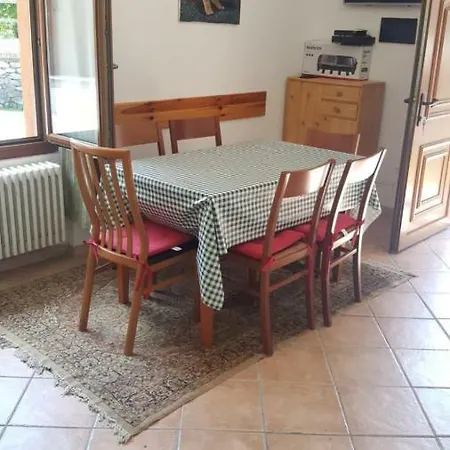 Casa Curti 1 *